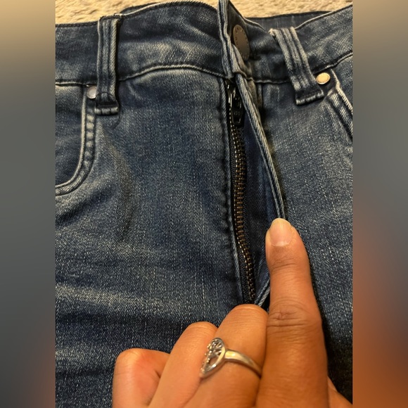 Universal Standard Seine High Rise Skinny Jean - Picture 11 of 16